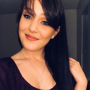 Meet your Posher, Makayla